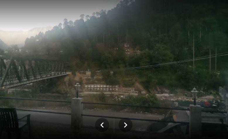 Hotel Inder Place Uttarkashi ภายนอก รูปภาพ